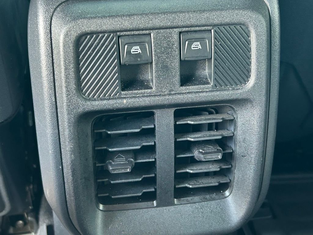 Used 2025 Ford Bronco Raptor AWD/4WD image 22
