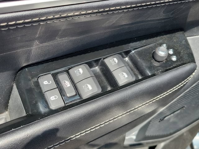 Used 2024 Jeep Wagoneer L Series II w/ Flexible Seating Group AWD/4WD image 33