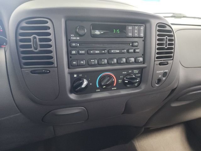 Used 2001 Ford F150 XL image 22