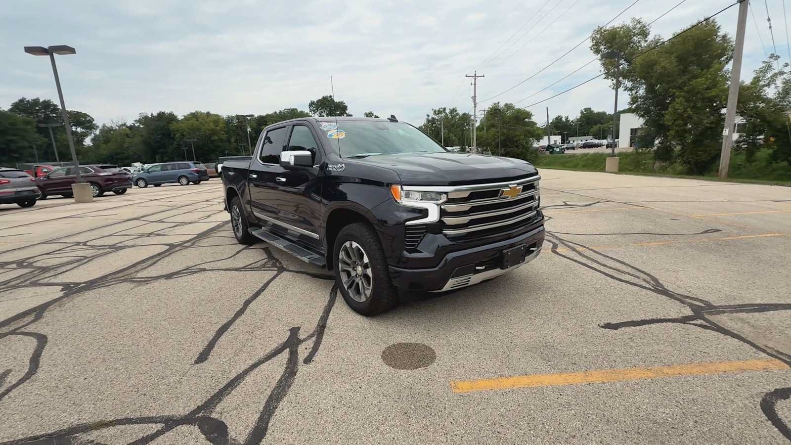 Certified 2024 Chevrolet Silverado 1500 High Country AWD/4WD image 2