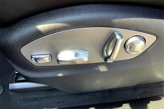 New 2026 Porsche Macan image 31