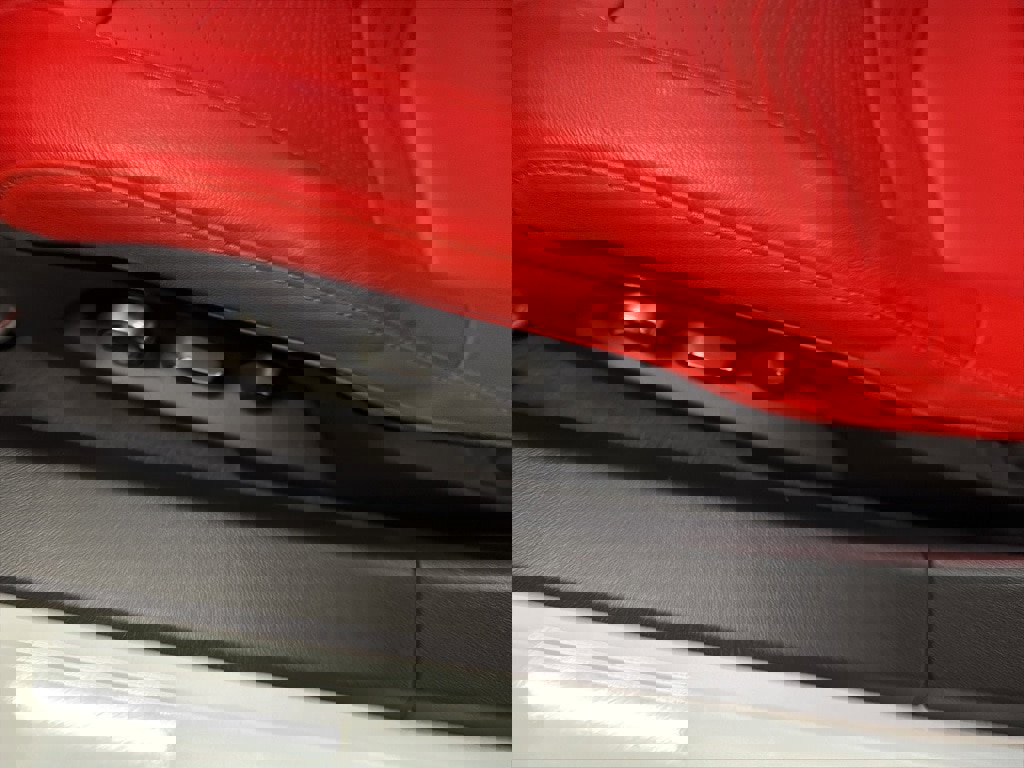 Used 2025 Chevrolet Corvette Stingray Premium Conv w/ Z51 Performance Package image 11