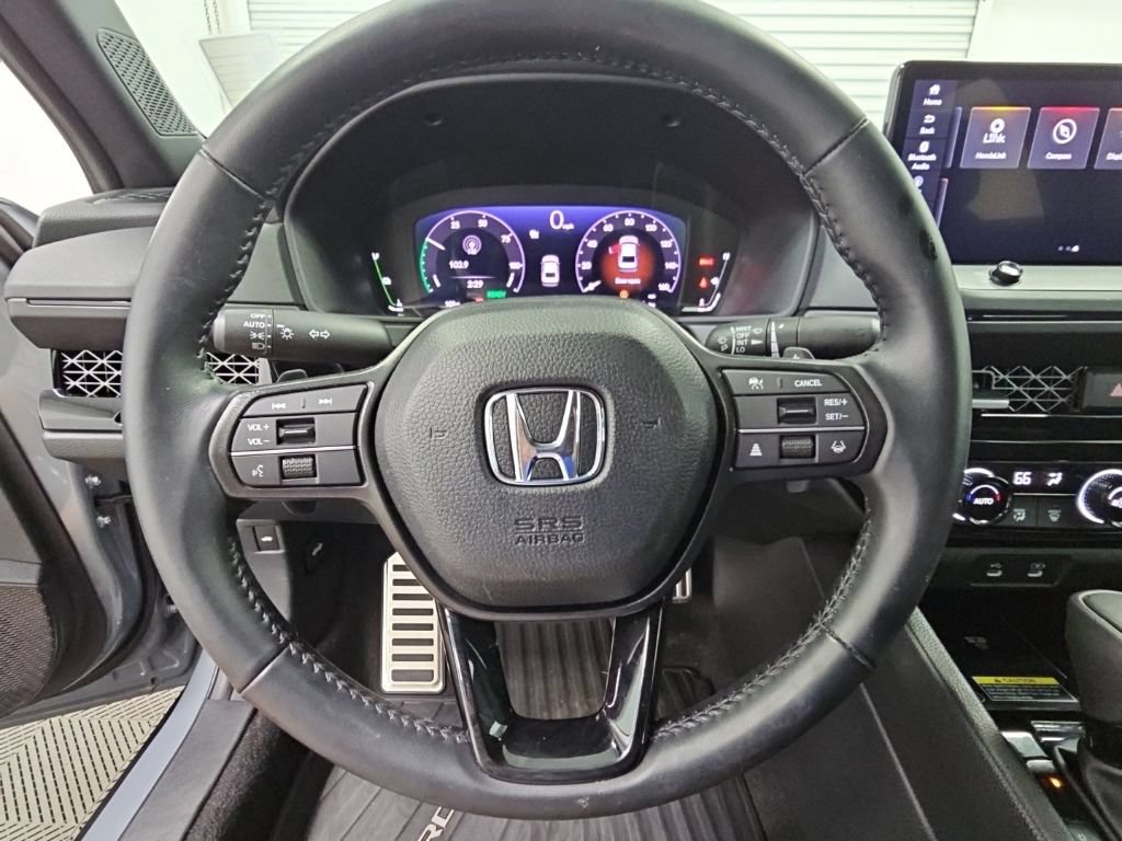 Used 2025 Honda Accord Sport image 25