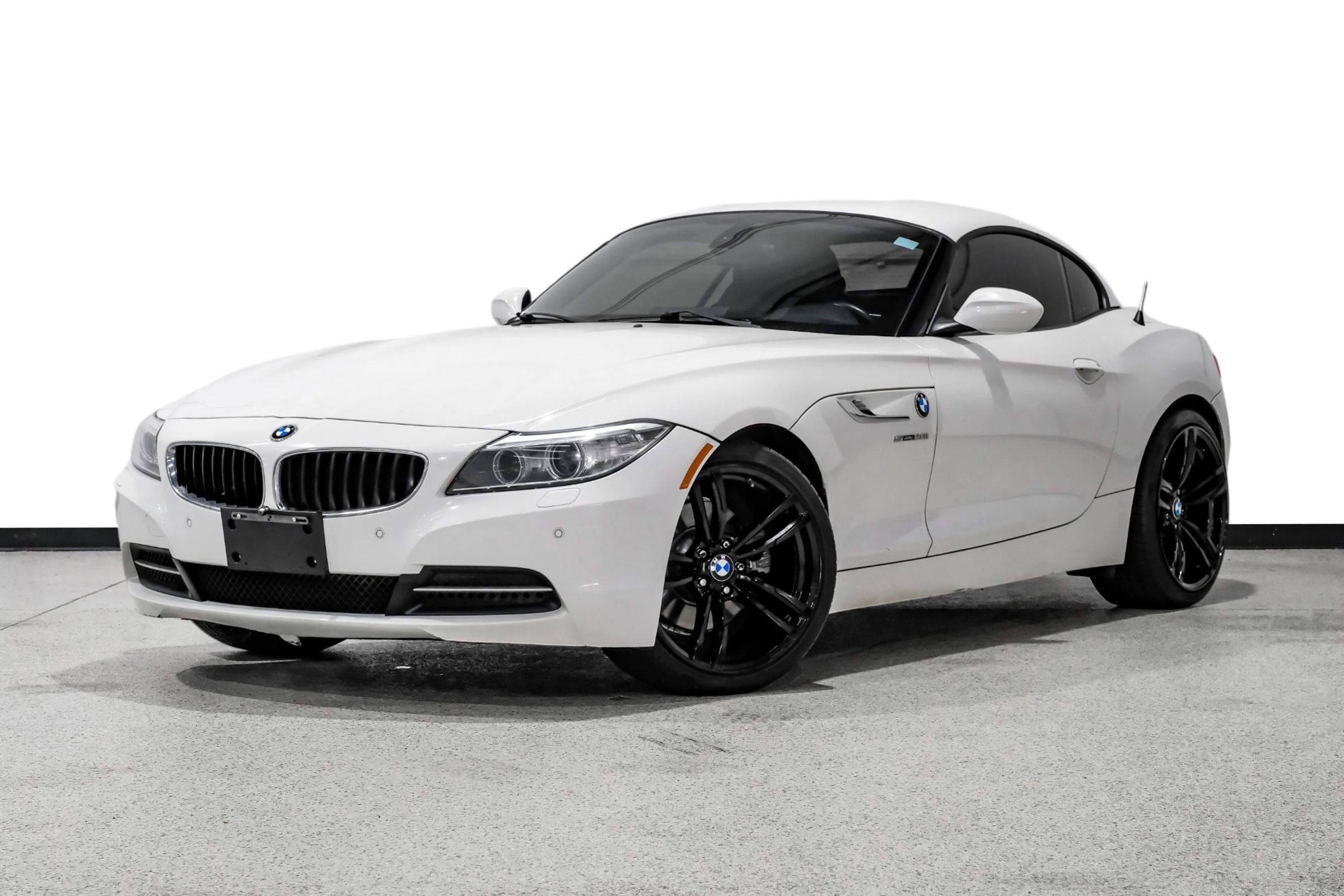 Used 2016 BMW Z4 sDrive28i w/ Technology Package RWD image 3