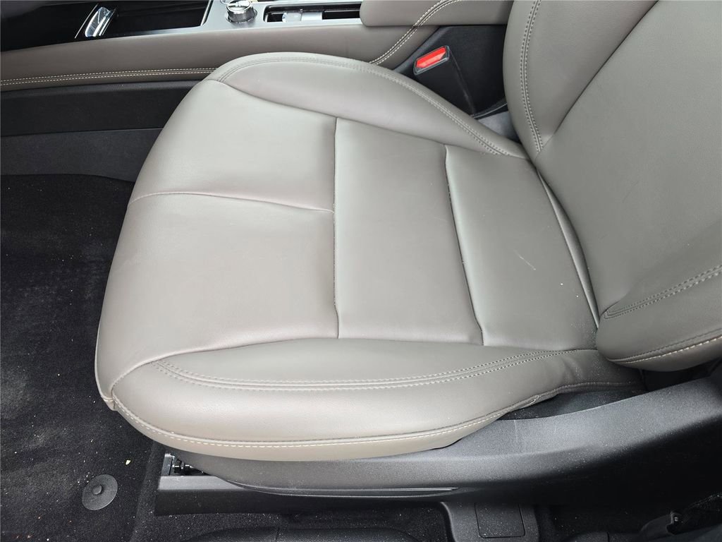 Used 2024 Lincoln Corsair FWD image 15