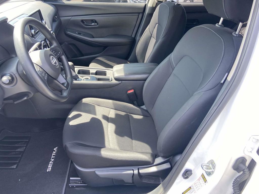 Used 2025 Nissan Sentra S image 14