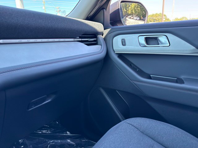 New 2027 Ford Explorer Active RWD image 32