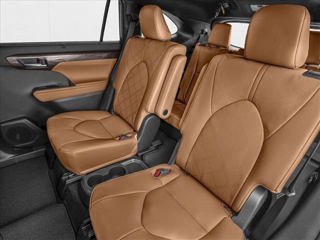 New 2026 Toyota Highlander Platinum image 9