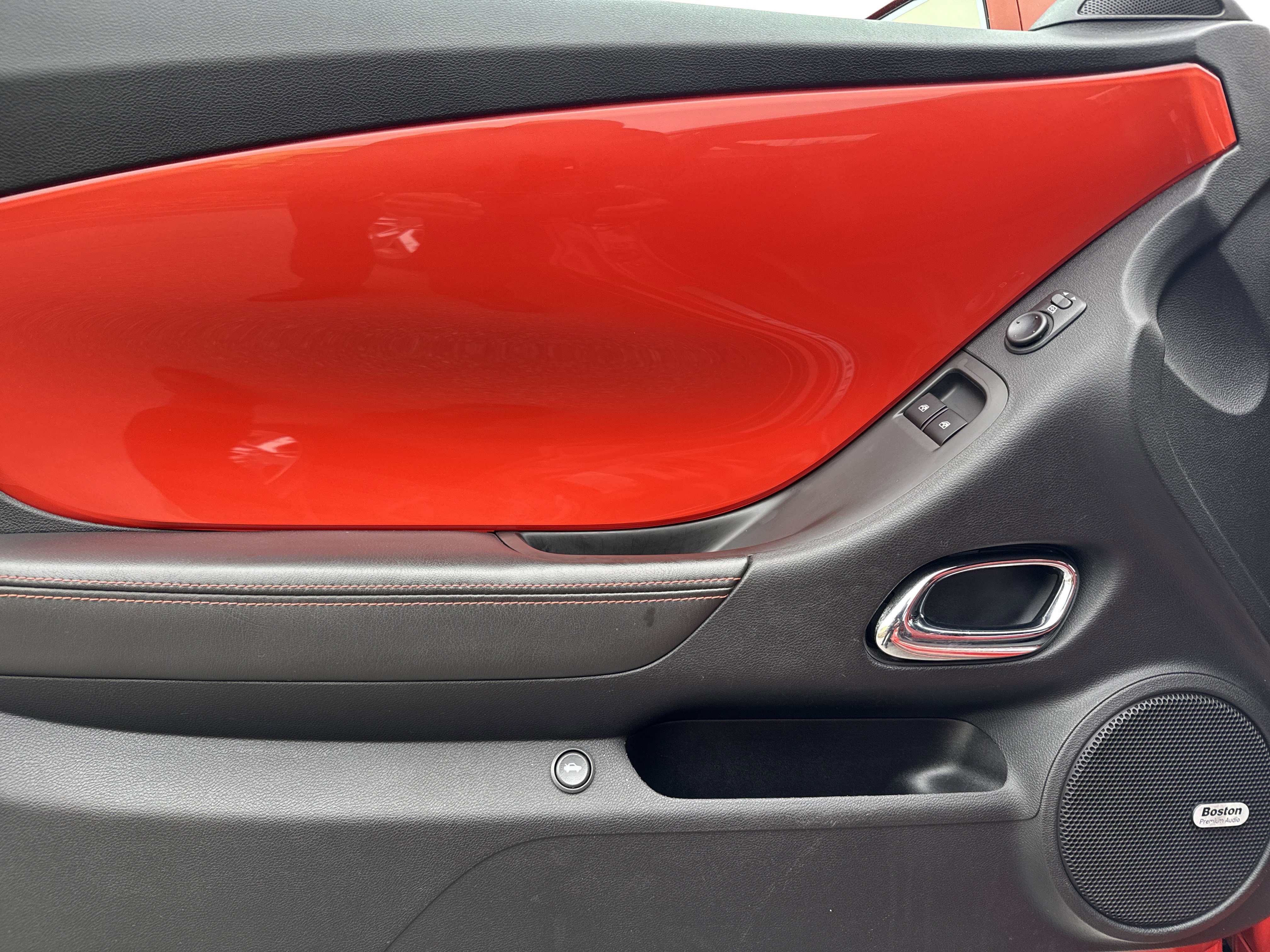 Used 2011 Chevrolet Camaro SS w/ RS Package image 14