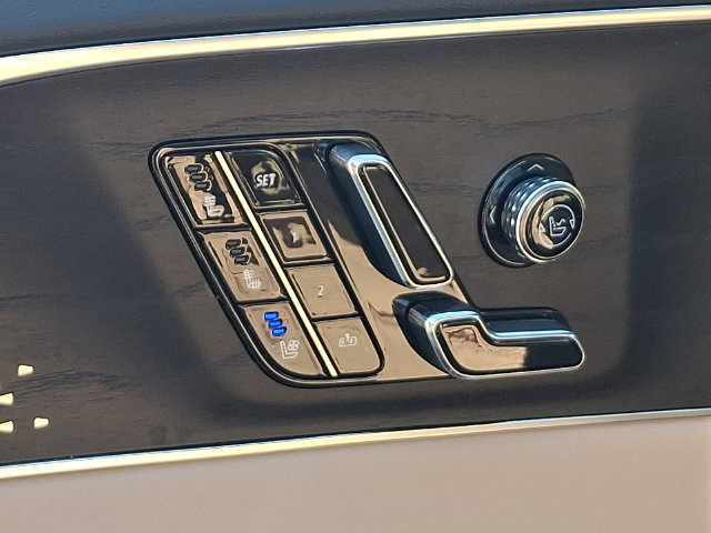 Certified 2026 Cadillac Lyriq Signature Luxury w/ Nappa Leather Package AWD/4WD image 26