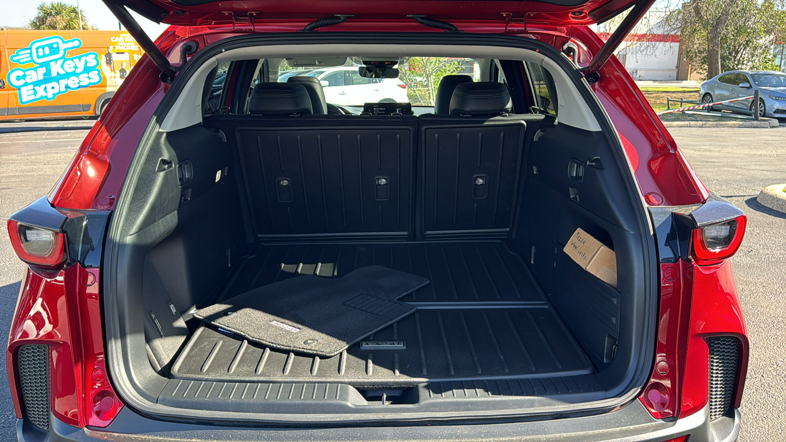 Certified 2025 MAZDA CX-50 2.5 Hybrid w/ Weather Package image 19