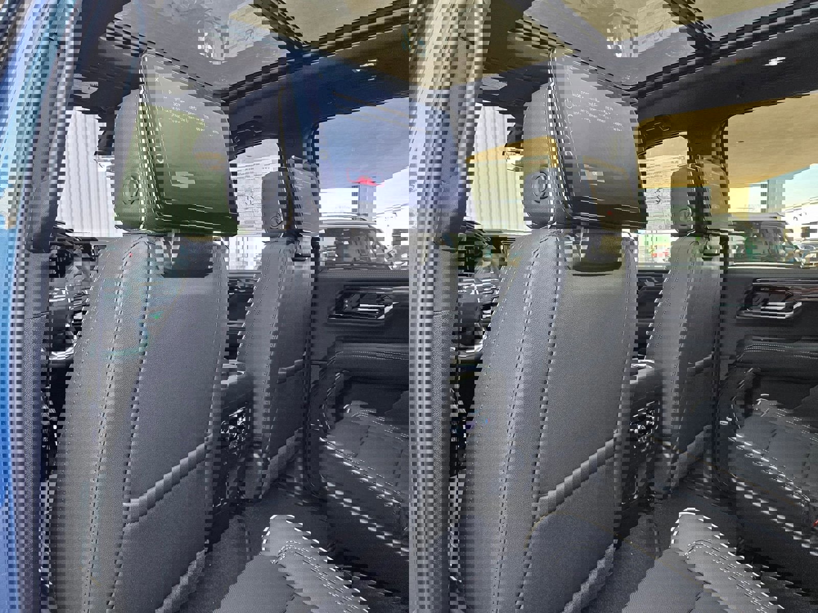 New 2026 GMC Yukon XL Elevation w/ Elevation Premium Package image 27