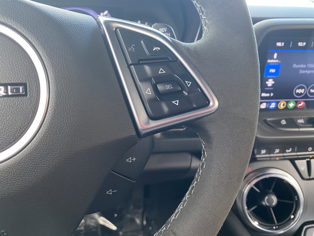 Used 2020 Chevrolet Camaro SS image 32
