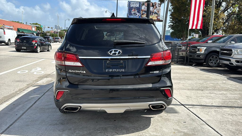 Used 2018 Hyundai Santa Fe AWD w/ SE Ultimate Tech Package 03 image 14