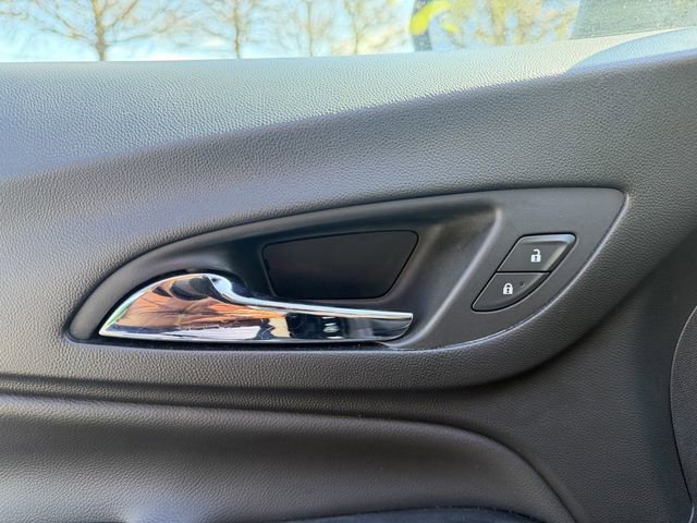 Used 2022 Chevrolet Equinox LT image 10