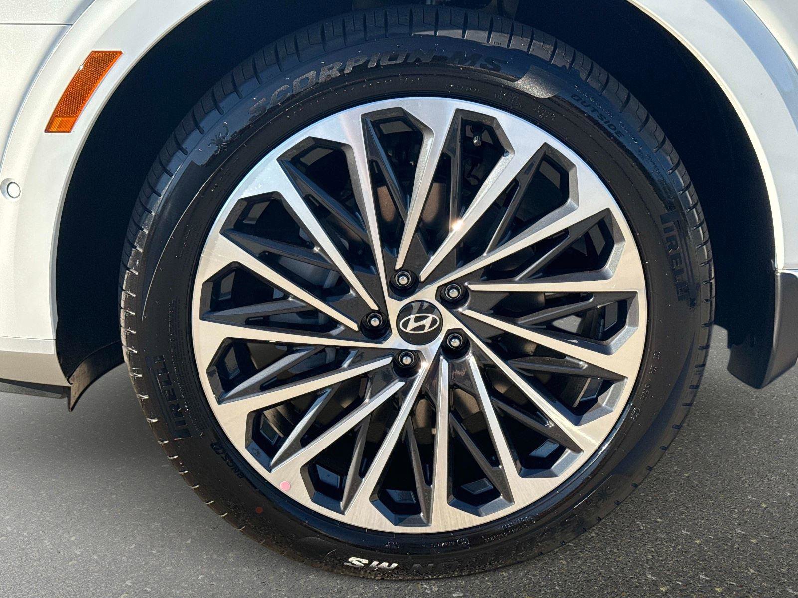 New 2026 Hyundai Palisade Calligraphy image 9