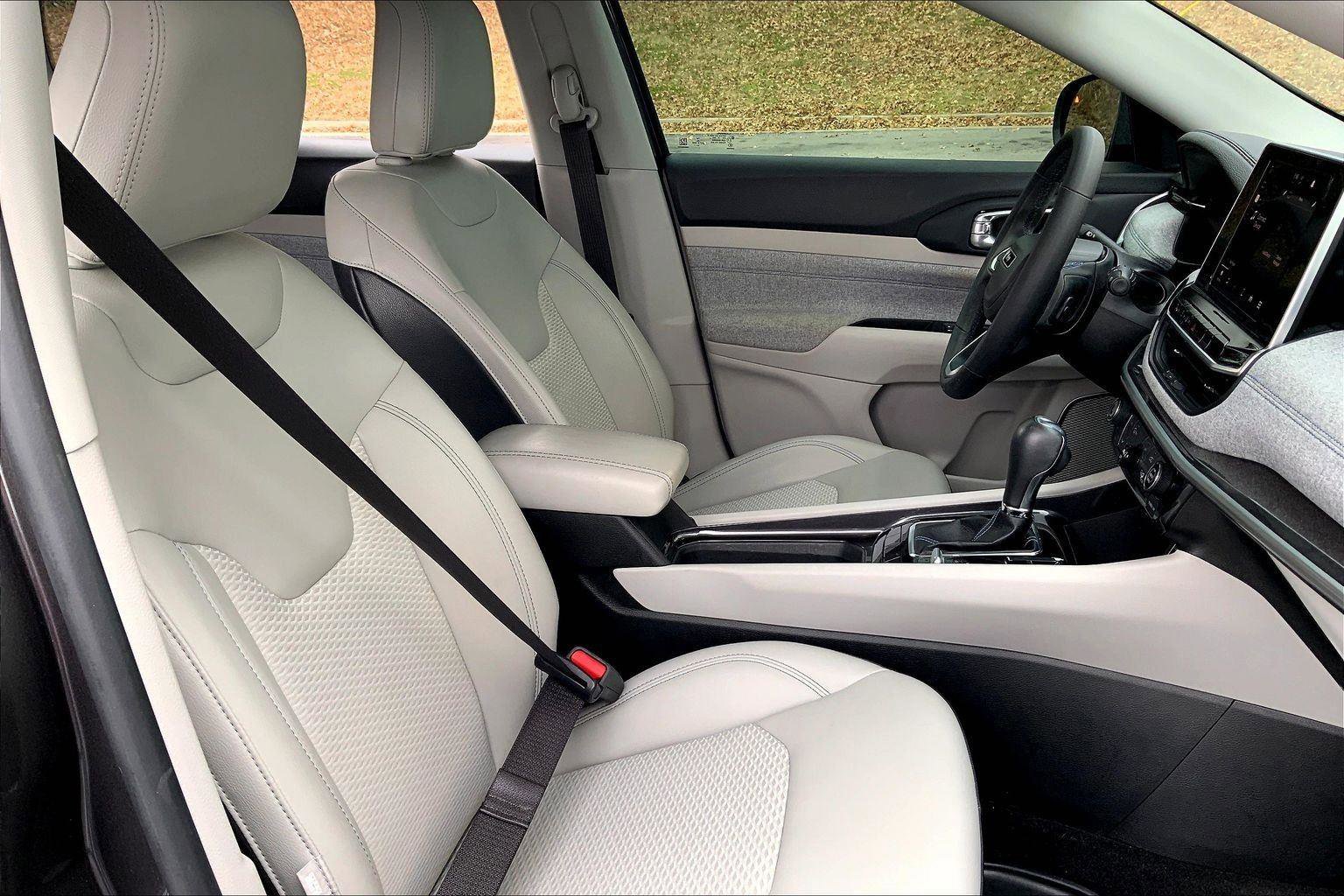 Used 2022 Jeep Compass Latitude image 7