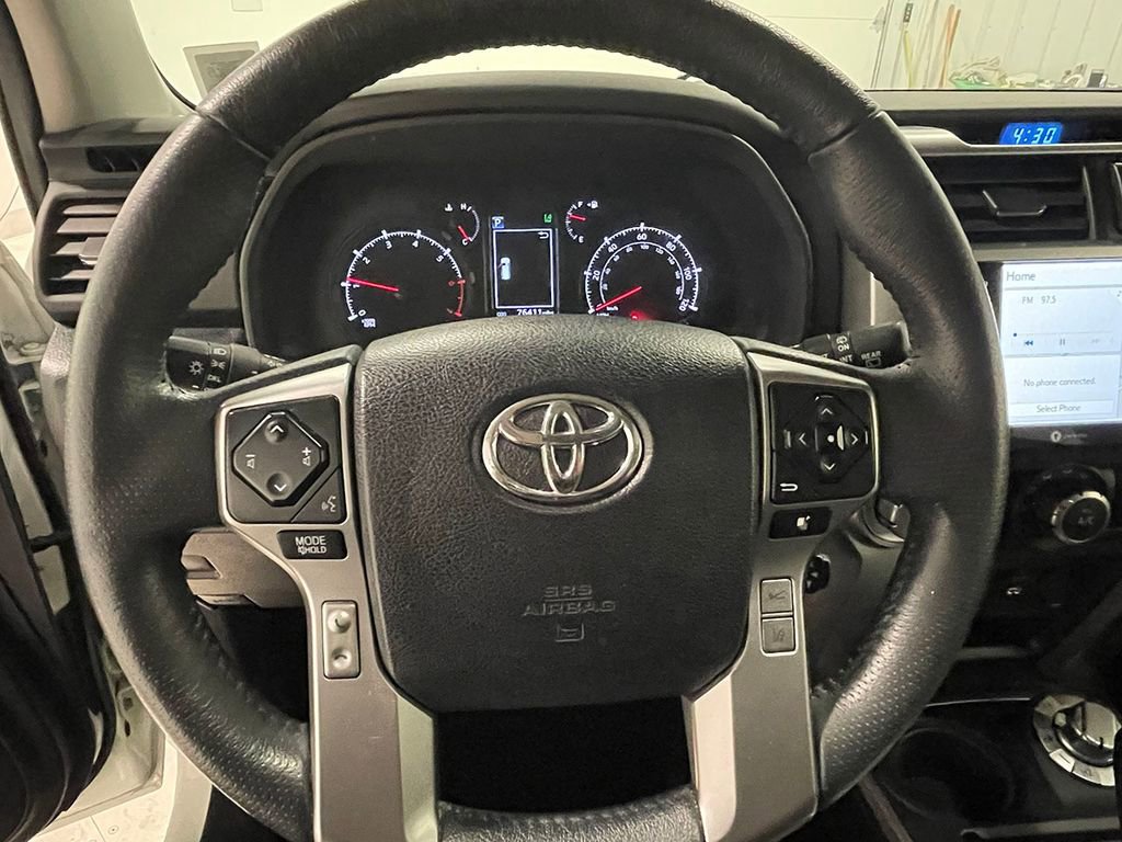 Used 2022 Toyota 4Runner SR5 Premium w/ Moonroof Package AWD/4WD image 34