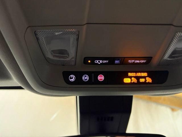 Used 2021 Chevrolet Equinox LT FWD image 28