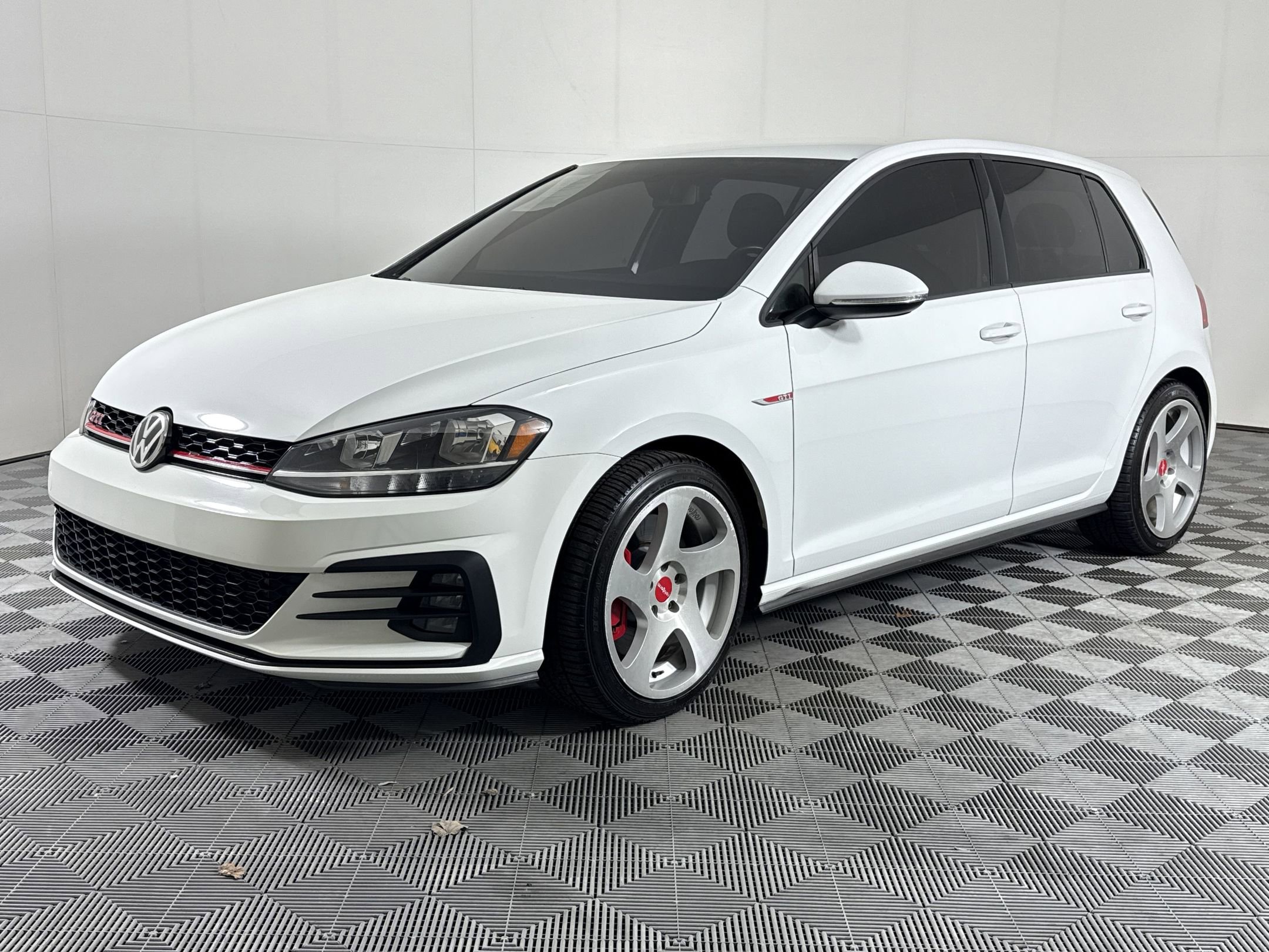Used 2020 Volkswagen GTI S FWD image 1