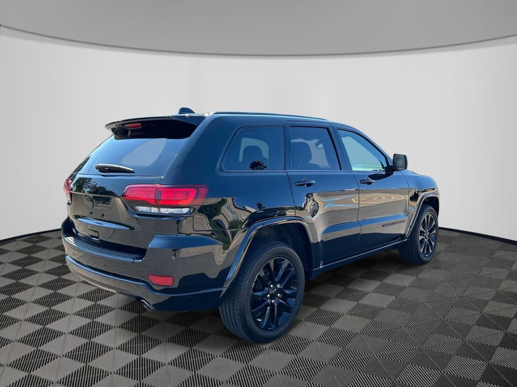 Used 2021 Jeep Grand Cherokee Laredo X AWD/4WD image 5