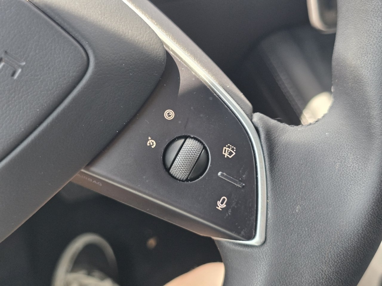 Used 2025 Tesla Model 3 Long Range RWD image 35