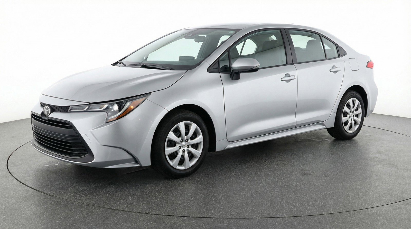 Used 2025 Toyota Corolla LE FWD image 3