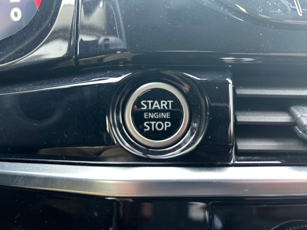 Used 2024 Nissan Pathfinder Platinum w/ Cargo Package image 16