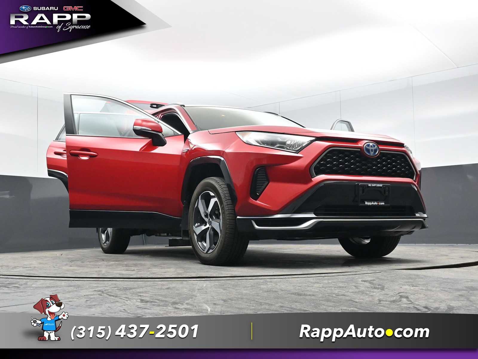 Used 2021 Toyota RAV4 SE w/ Weather & Moonroof Package image 38