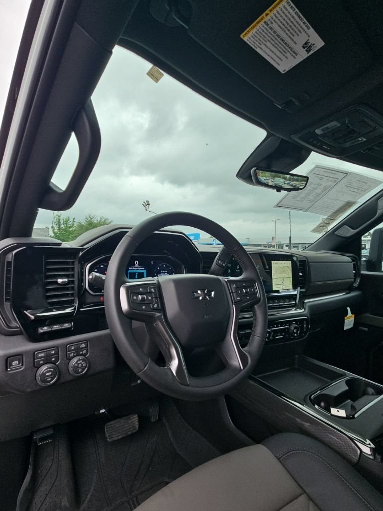 Used 2026 Chevrolet Silverado 2500 ZR2 AWD/4WD image 16
