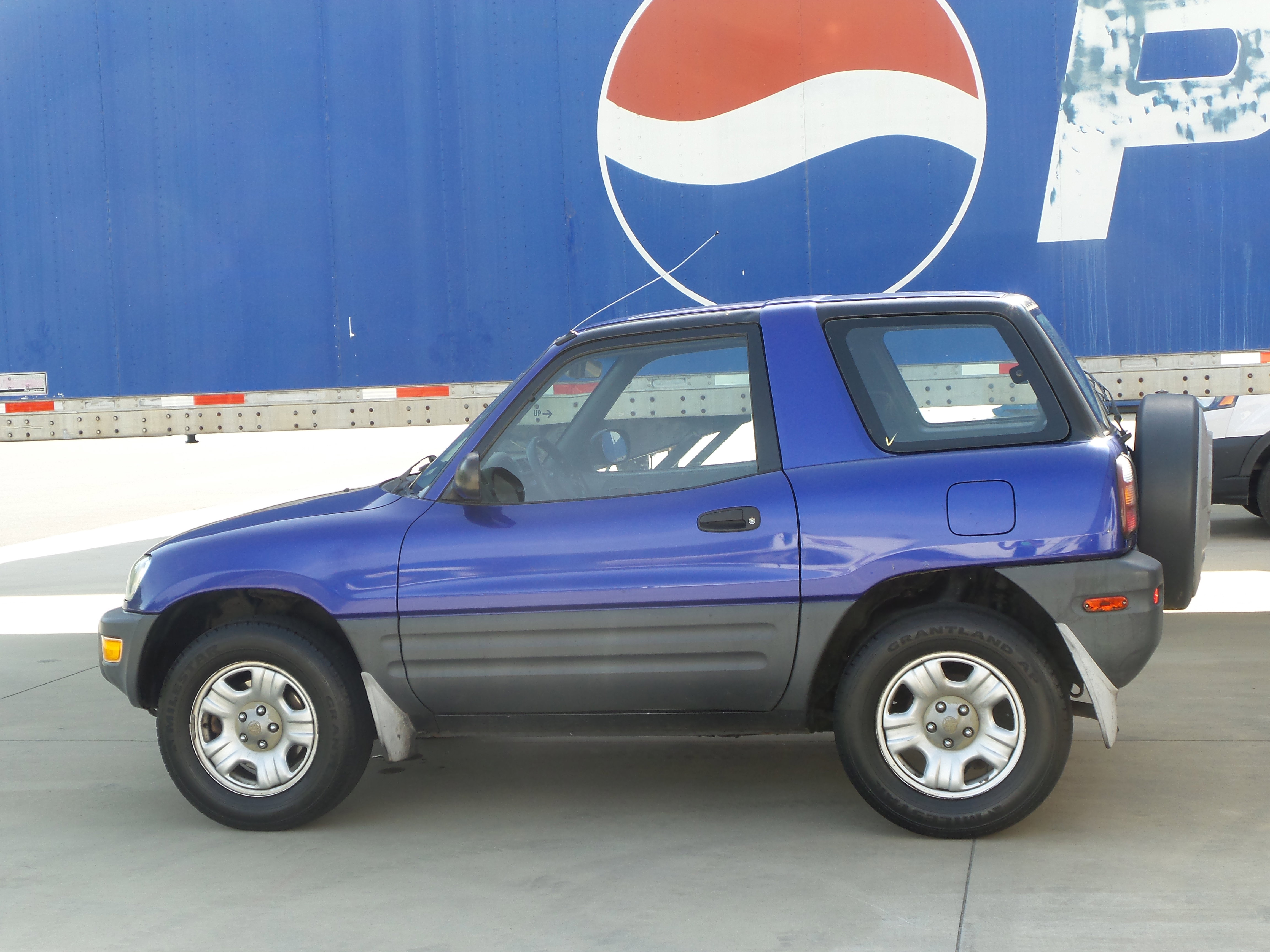 Used 1998 Toyota RAV4 2WD 2-Door image 1