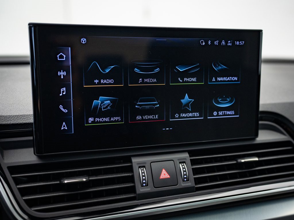 Used 2024 Audi Q5 2.0T Premium w/ Convenience Package image 30