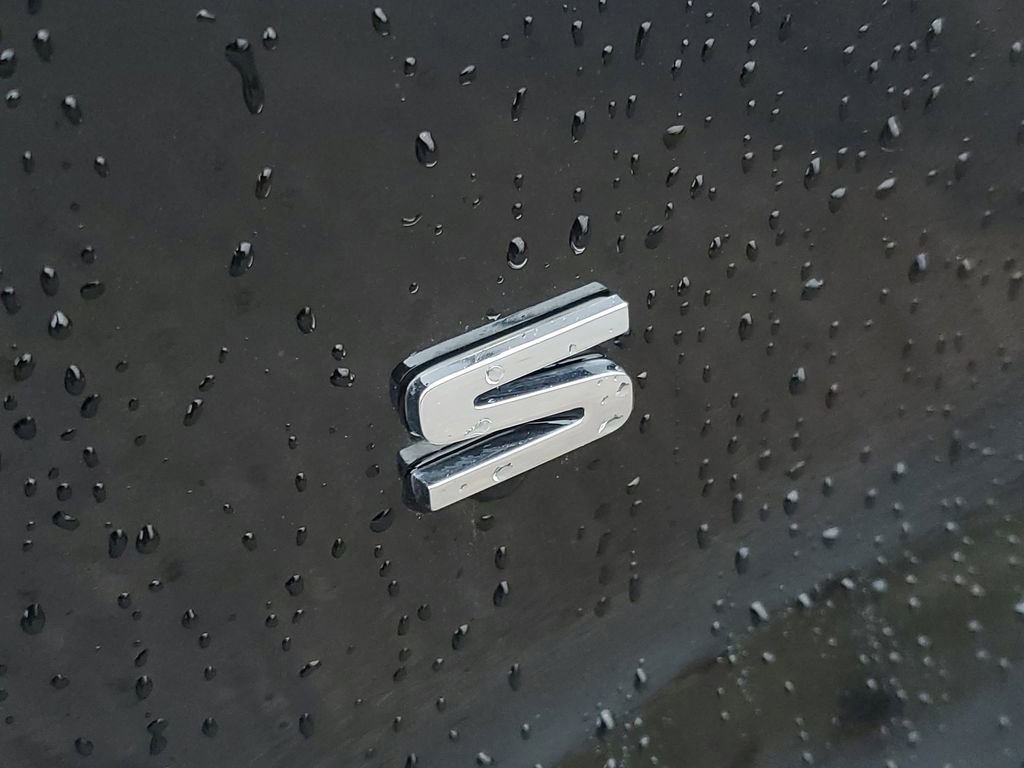 Used 2021 Kia Sorento S image 6