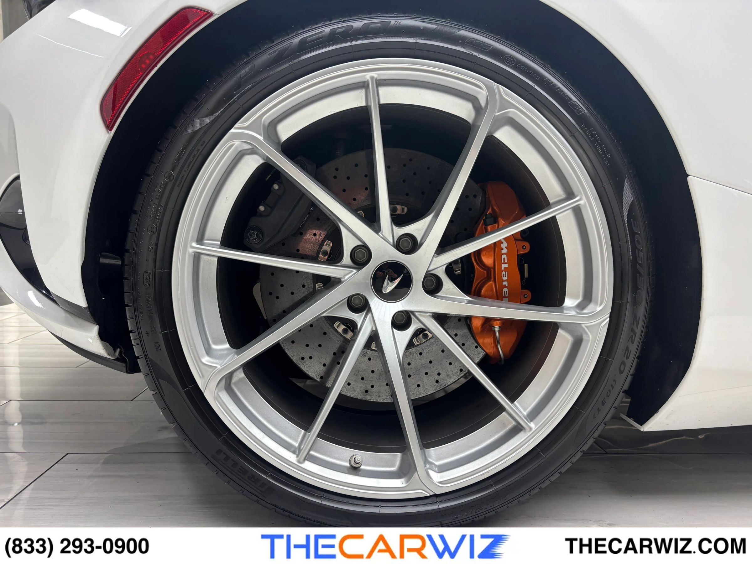 Used 2024 McLaren 750S Spider RWD image 46