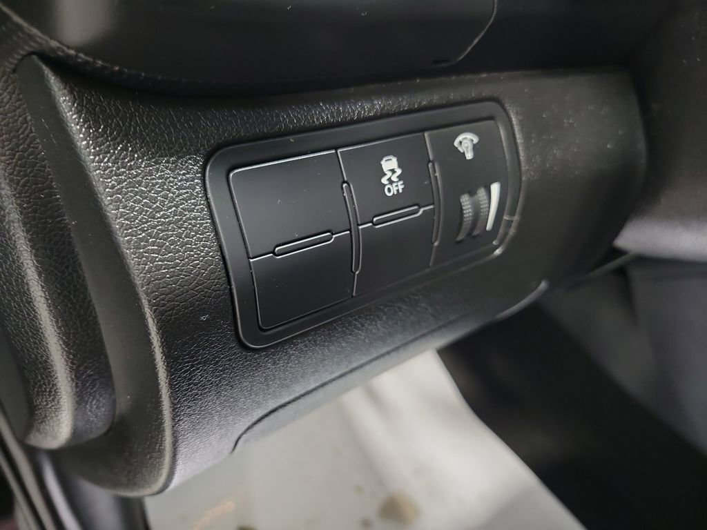 Used 2013 Hyundai Accent SE image 36