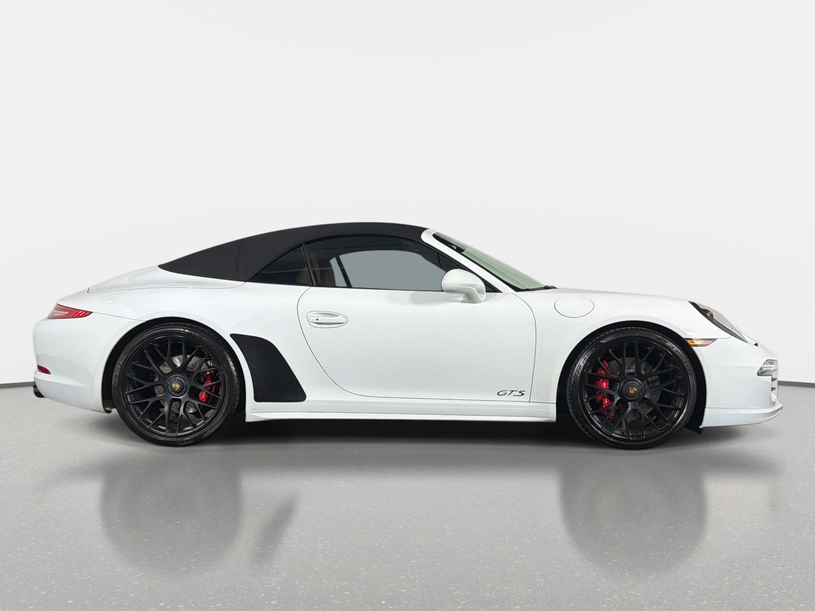 Used 2015 Porsche 911 Carrera 4 GTS AWD/4WD image 2