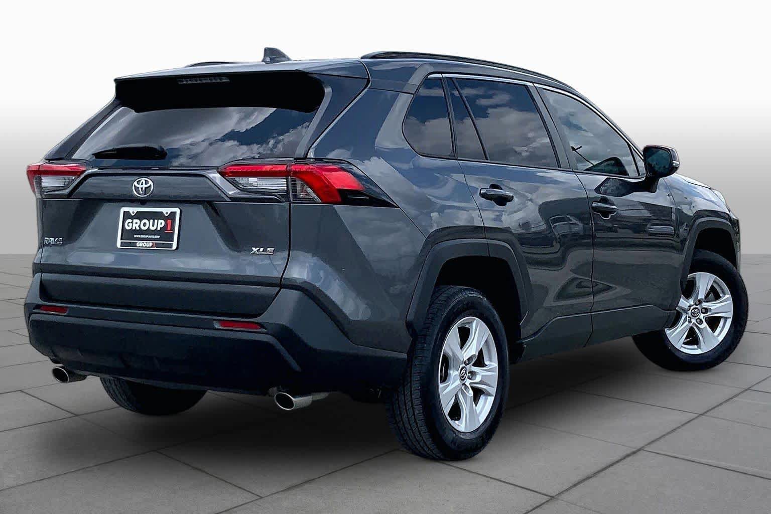 Used 2020 Toyota RAV4 XLE FWD image 13