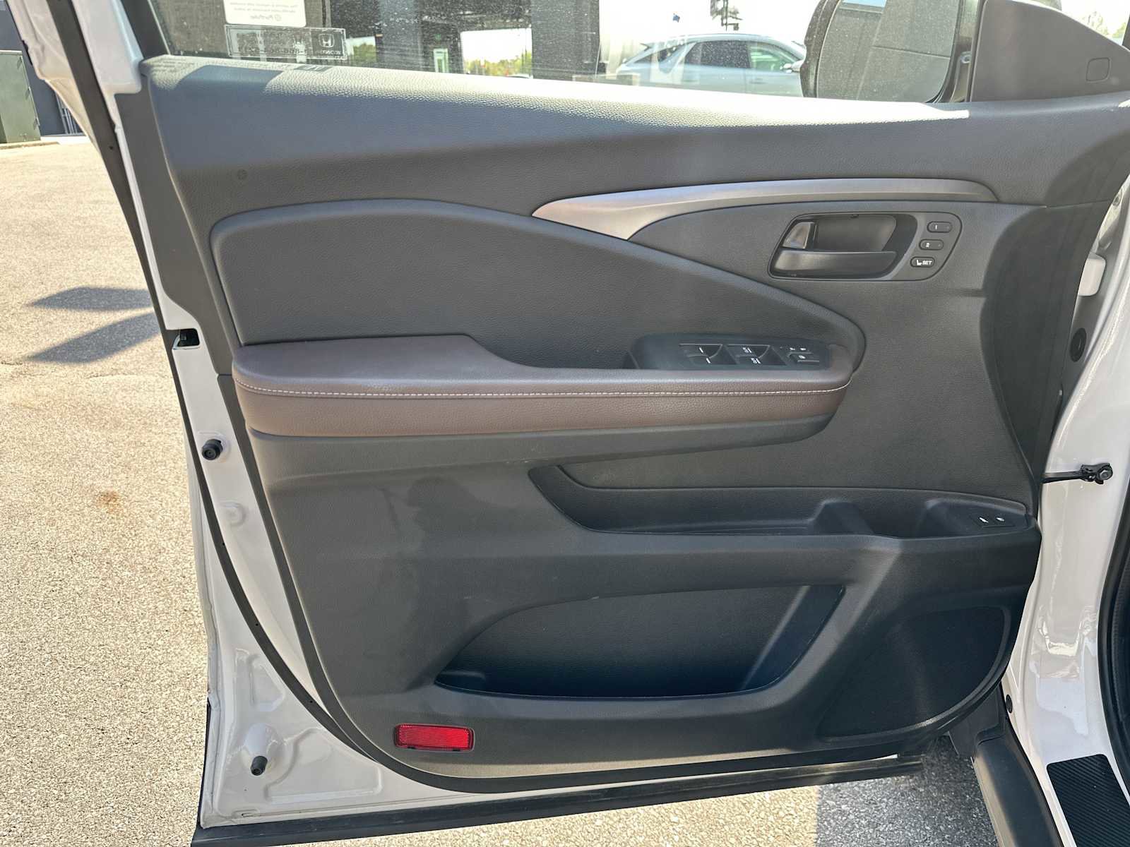 Used 2024 Honda Passport EX-L image 13