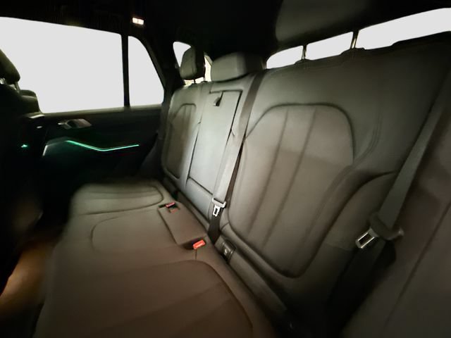 Used 2019 BMW X5 xDrive40i w/ Premium Package 2 AWD/4WD image 24