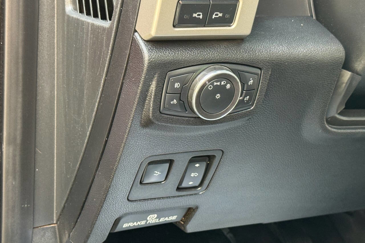 Used 2019 Ford F250 Lariat w/ Lariat Ultimate Package image 32