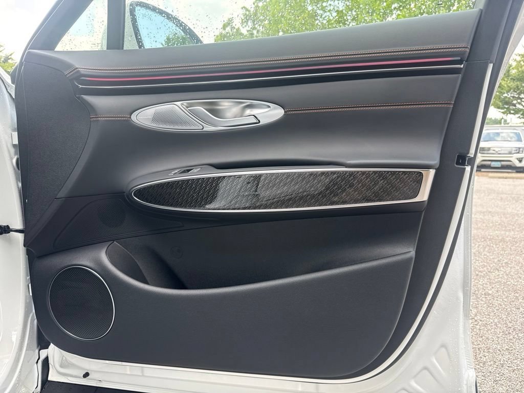 New 2026 Genesis GV70 3.5T Sport Prestige AWD/4WD image 31