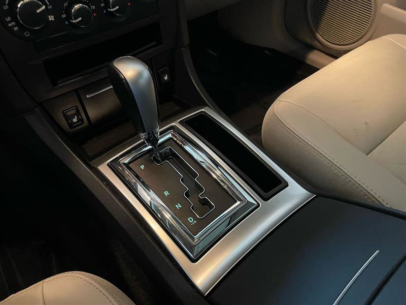 Used 2005 Dodge Magnum R/T w/ Convenience Group II image 15