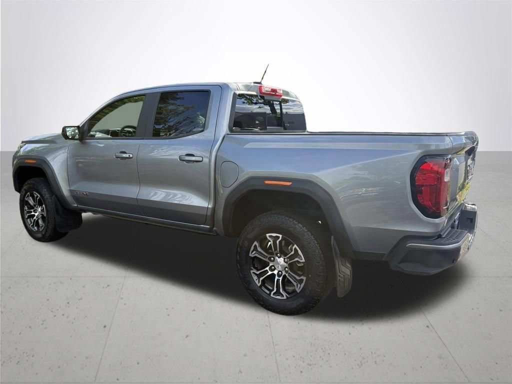 Used 2024 GMC Canyon AT4 w/ Technology Package AWD/4WD image 8