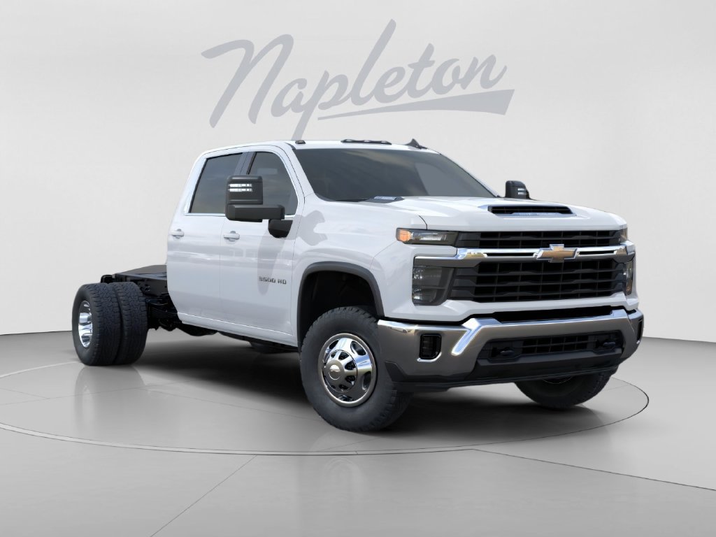 New 2026 Chevrolet Silverado 3500 LT AWD/4WD image 2