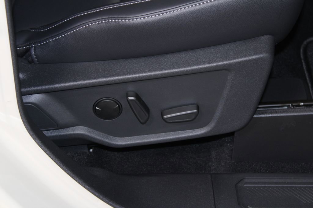 New 2025 Ford Bronco Outer Banks image 27