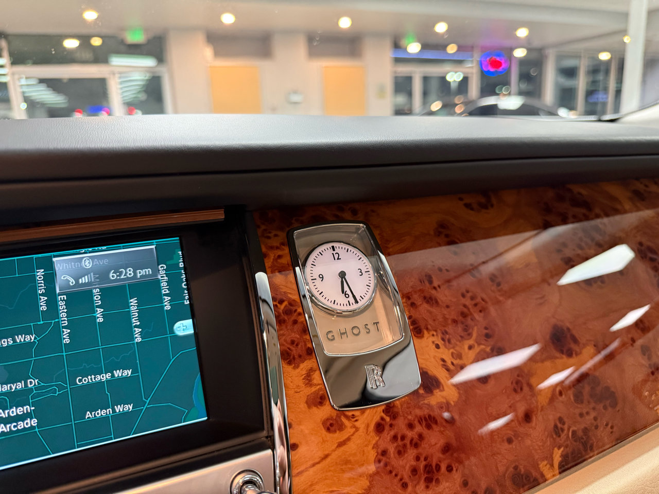 Used 2014 Rolls-Royce Ghost image 18