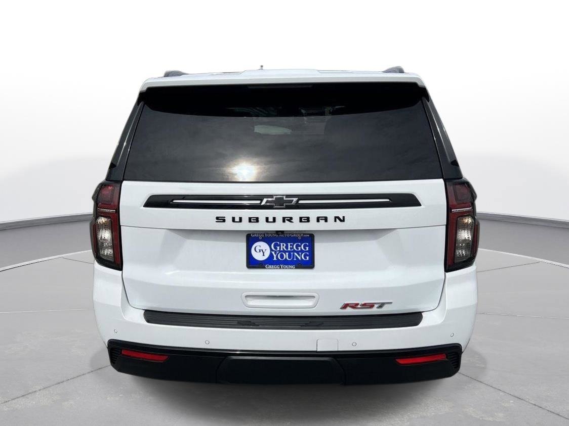 Used 2023 Chevrolet Suburban RST w/ Luxury Package image 4