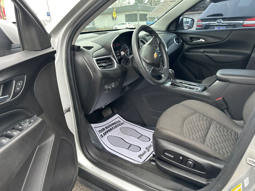 Used 2018 Chevrolet Equinox LT AWD/4WD image 17