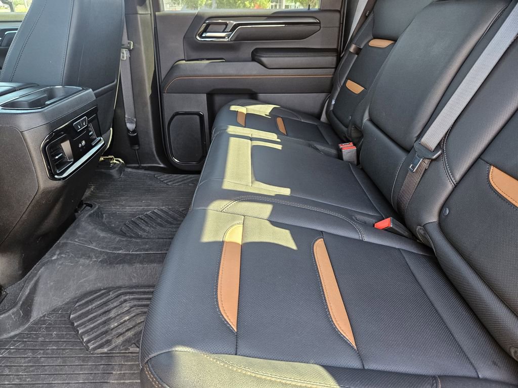 Used 2024 GMC Sierra 2500 AT4 w/ AT4 Premium Plus Package AWD/4WD image 21