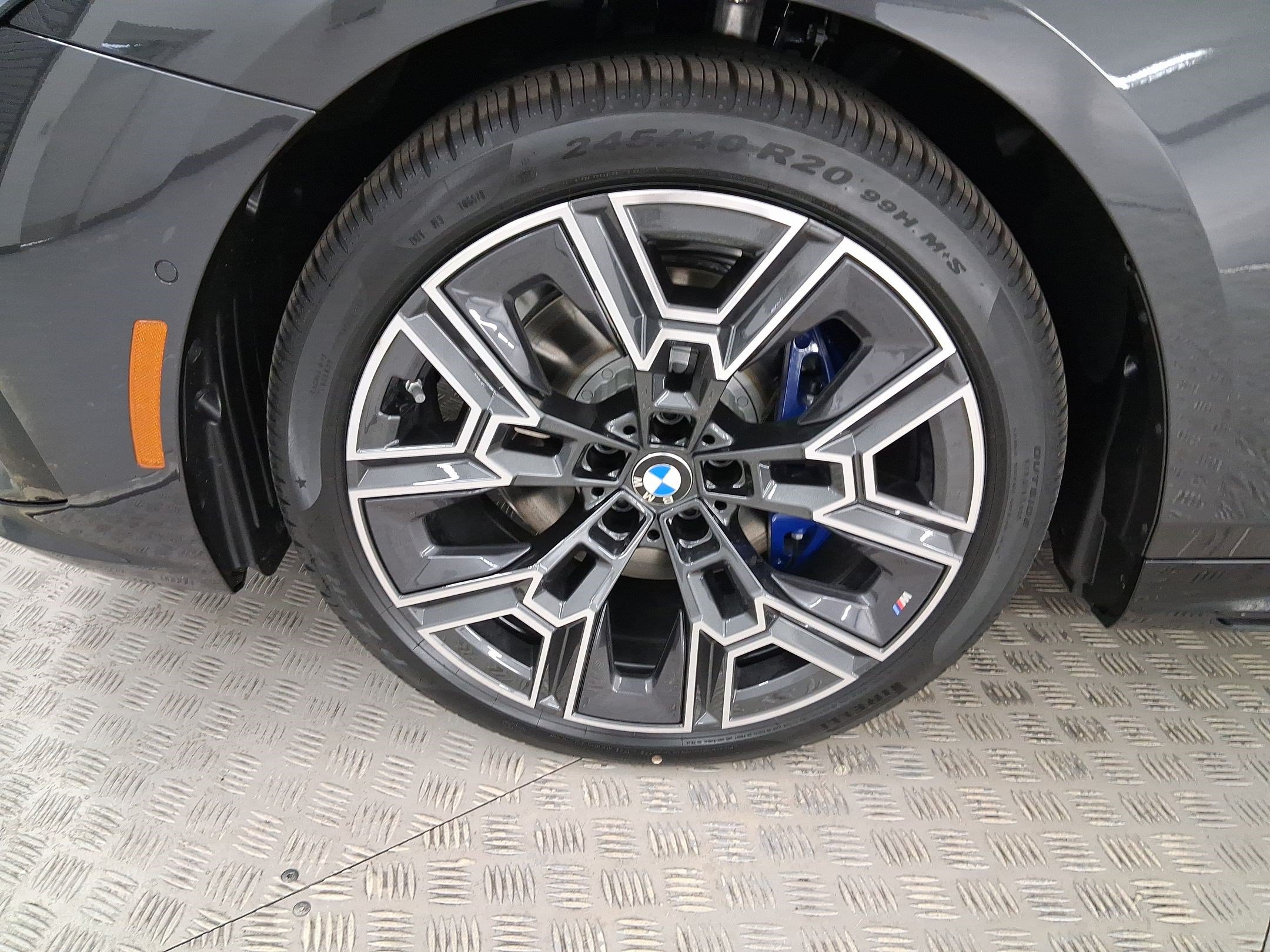 New 2026 BMW 530i w/ M Sport Package RWD image 12